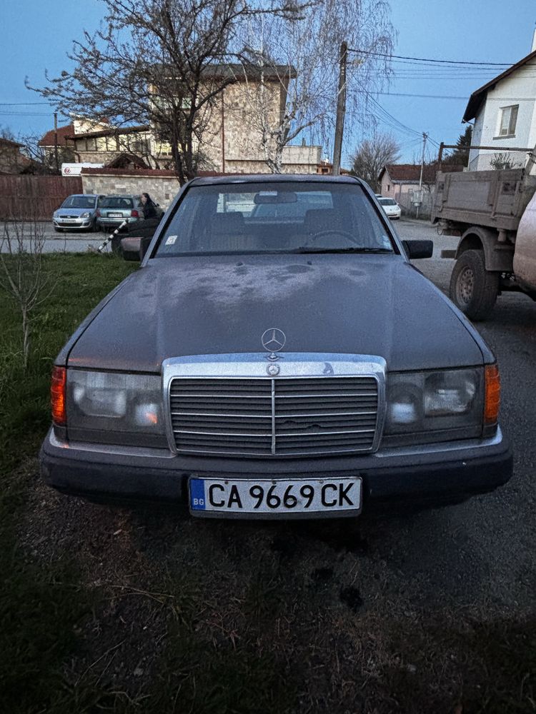 Mercedes-Benz W124