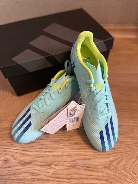 Чисто нови 42 номер Футболни бутонки Adidas