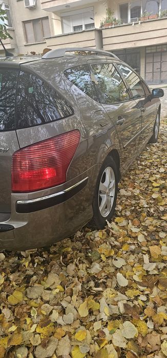 Продава се автомобил Peugeot 407 SW