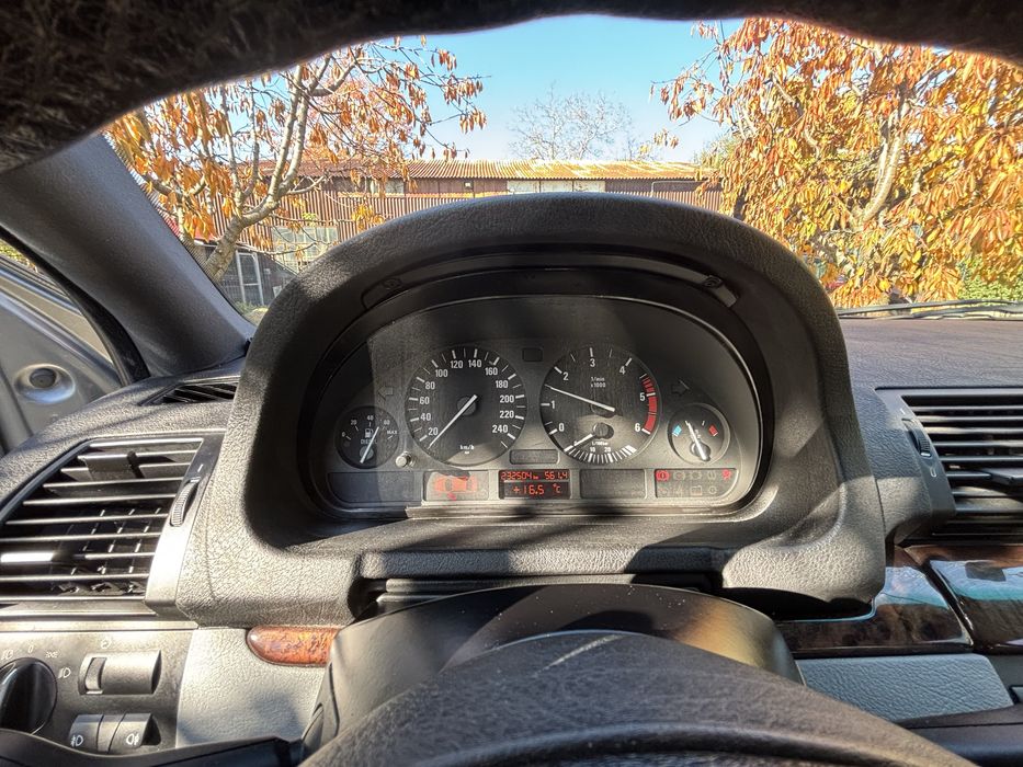 BMW X5 3.0d – 2005 – 4.950 €