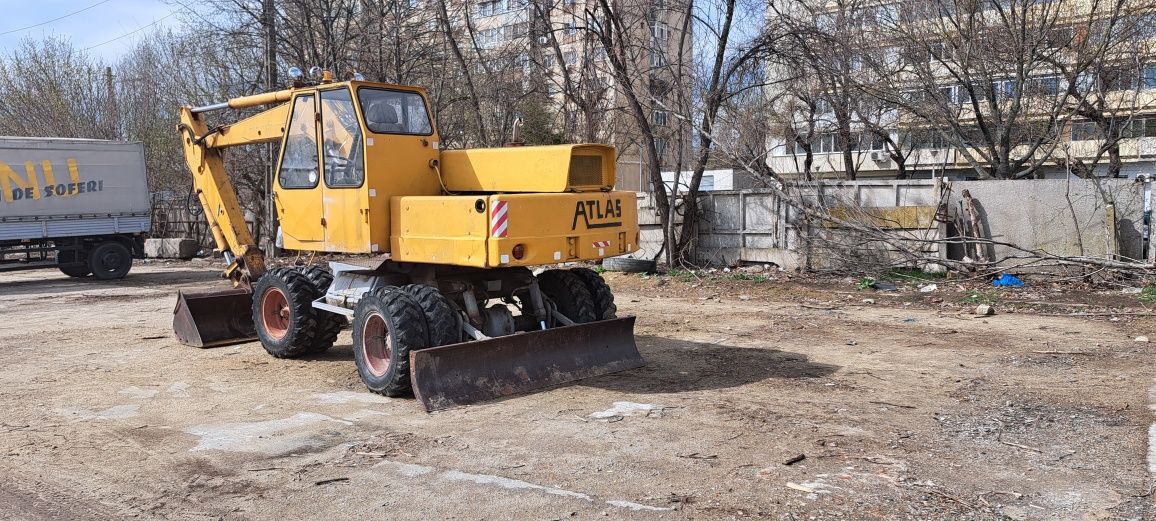 Excavator Atlas de 8 tone
