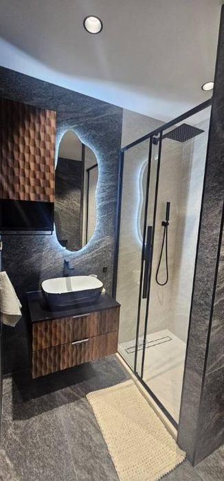 Дава се под наем Тристаен апартамент в Пловдив, Център - 130 кв.м за 1250 € - Снимка #12