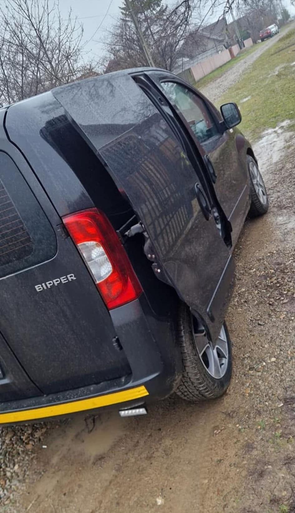Vând Peugeot Bipper