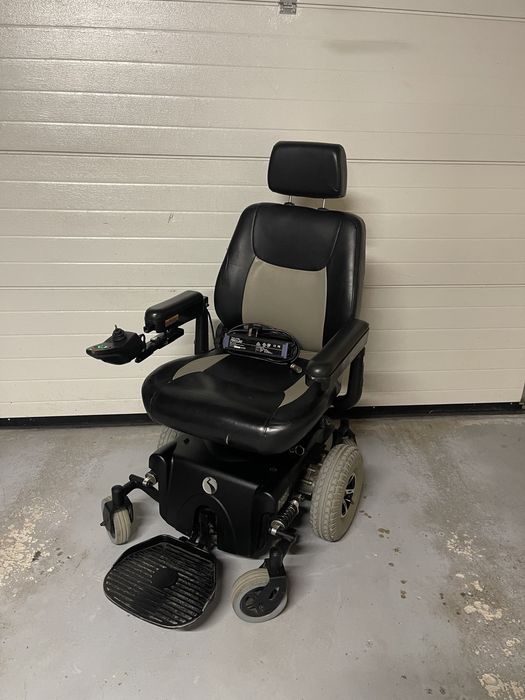 Carucior scaun persoane dizabilitati handicap Rascal