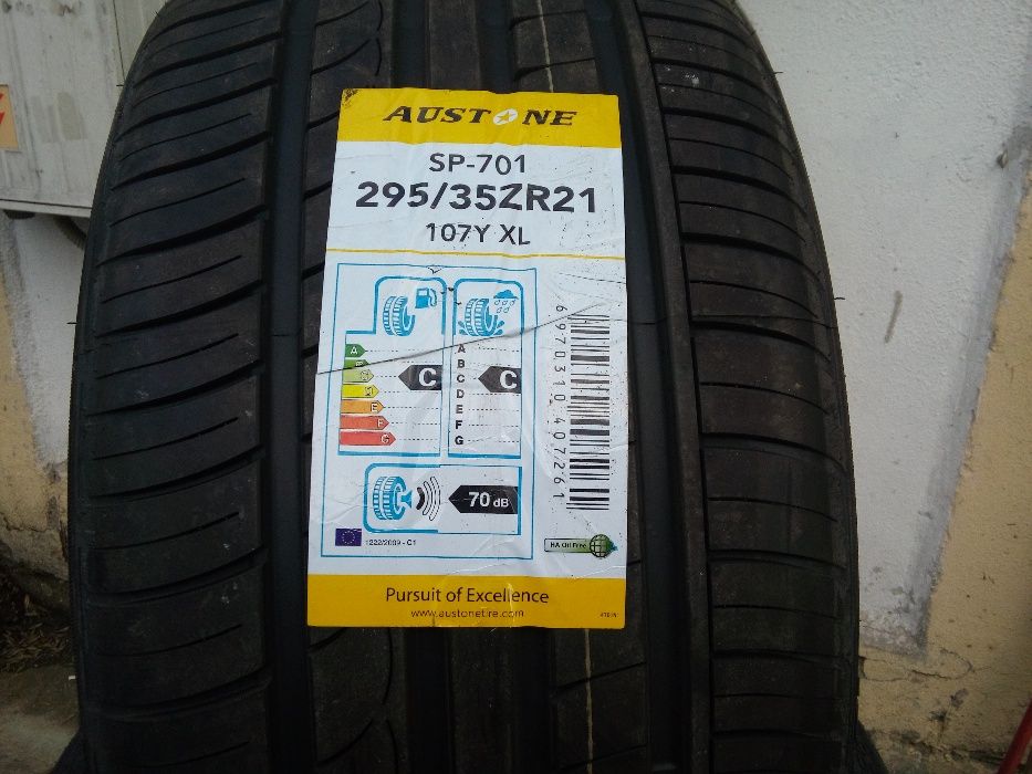 нови летни гуми спорт пакет 2 бр. 245/45R19 и 2 бр. 275/40R19 SONIX