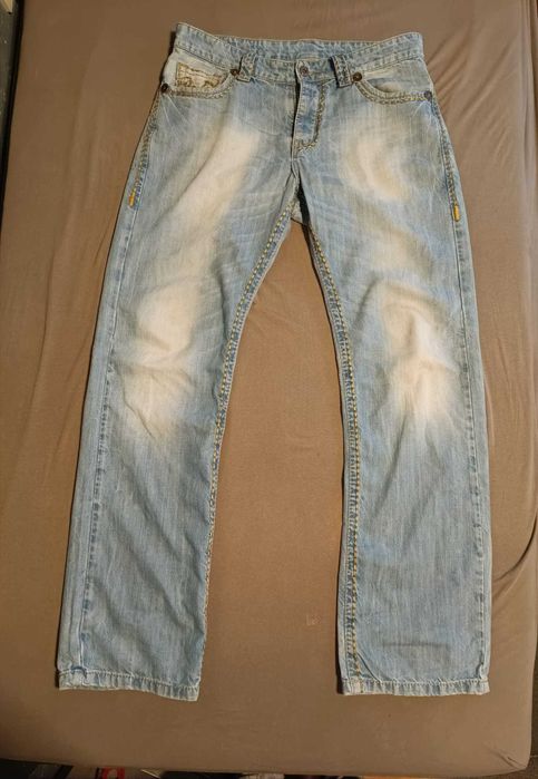 blugi true religion jeans