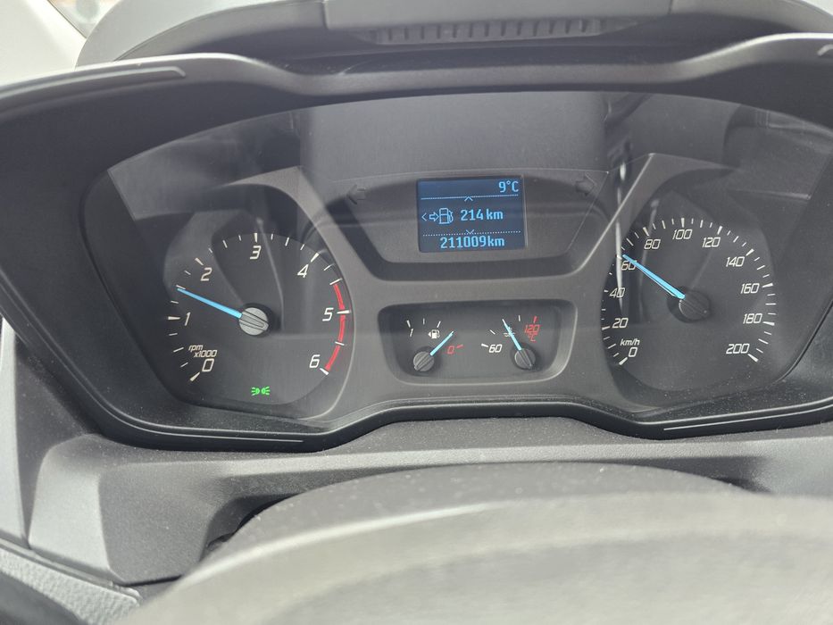 Ford Transit Custom 8+1 locuri!