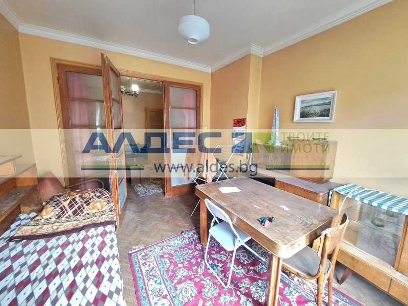 Продава се Двустаен апартамент в София, Център - 77 кв.м за 3052 €/кв.м - Снимка #5