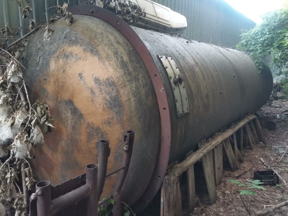 Vand rezervor fibra 32 tone cu suport metalic