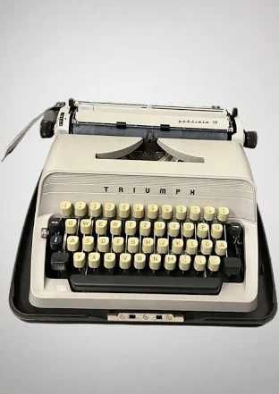 Masina de scris germana Triumph   anii 60-70,functionala,