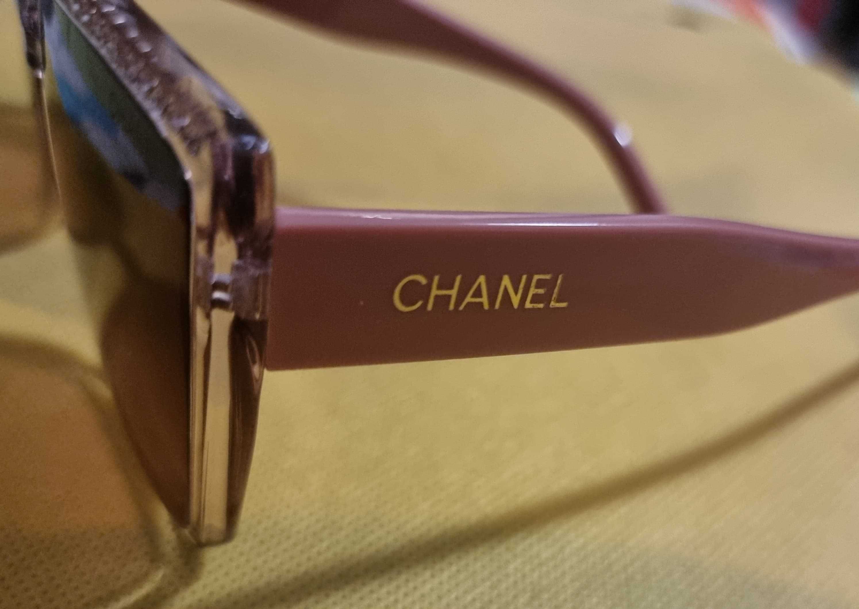 Ochelari de soare Chanel rama roz