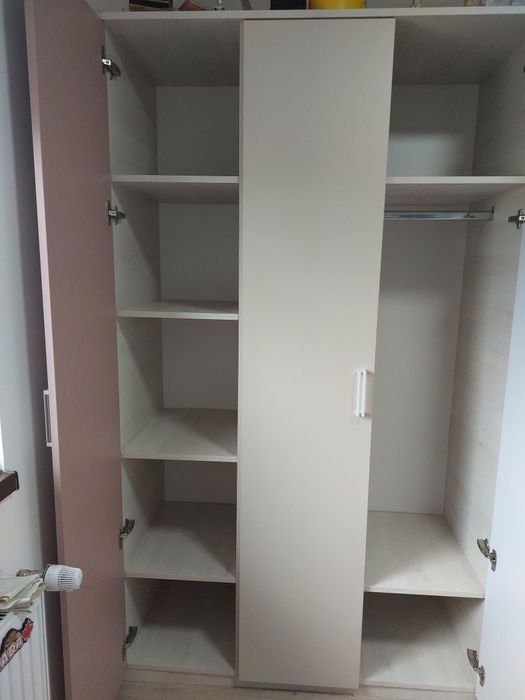 Dulap ca nou, facut pe comanda-3 usi,design modern