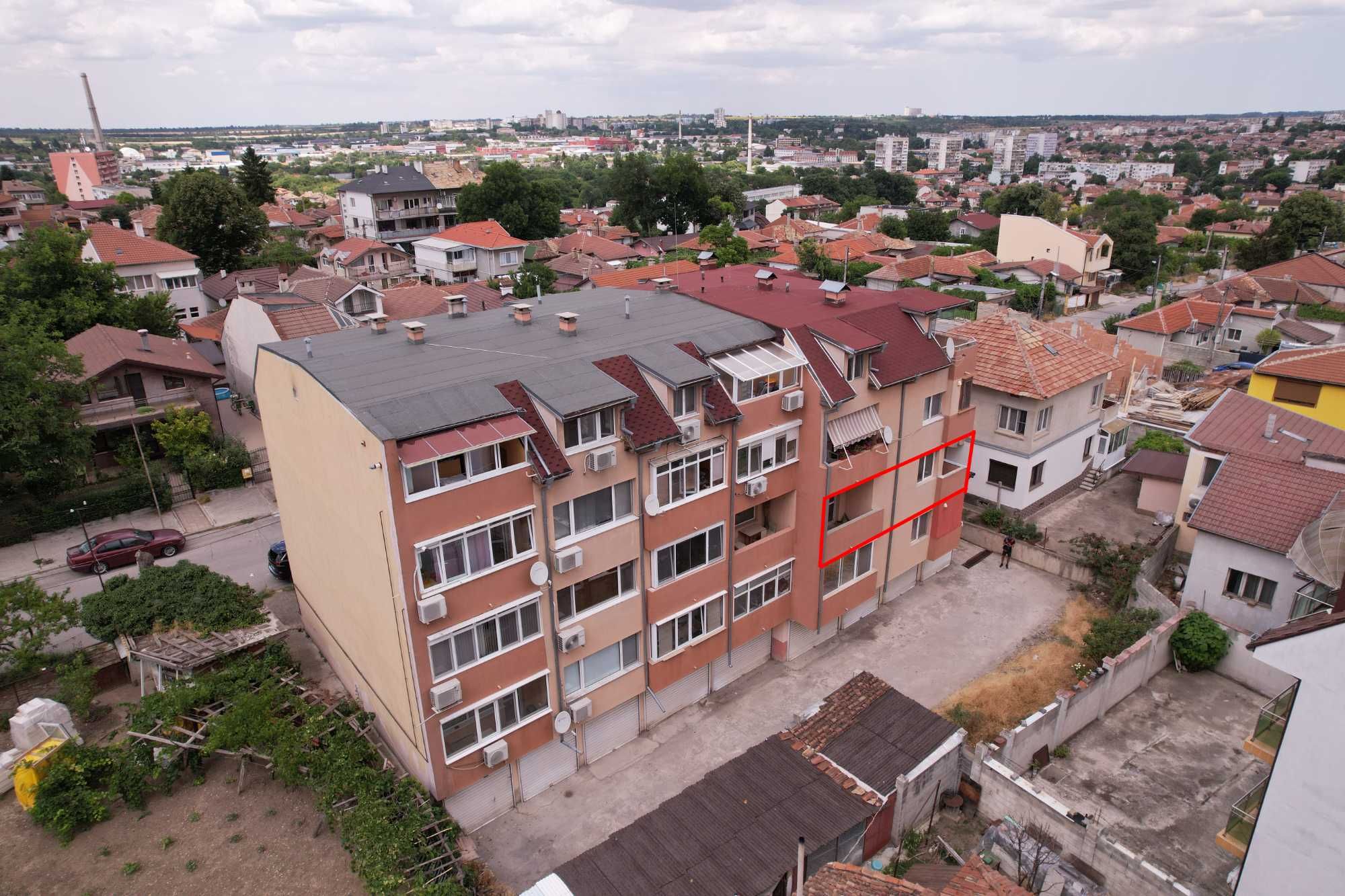 Продавам 2-СТАЕН - град Добрич, Пинета, паметник Пейо Буюклията
