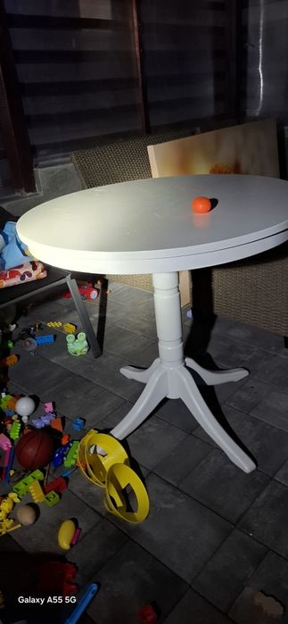 Masă bucătărie în stare bună