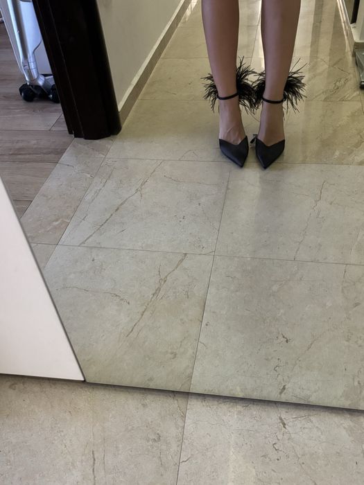 токчета на Zara с пера