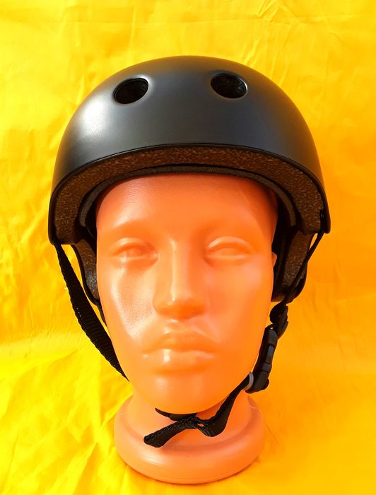 CASCĂ WHEEL HEELS protecție Skateboard, Role, Bicicleta NOUĂ - 60 Lei