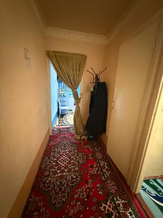 1 xonali kvartira sotiladi