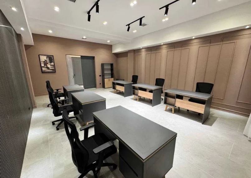 Аренда офиса на Махтумкули. Ул.Эльбека. 700 м²