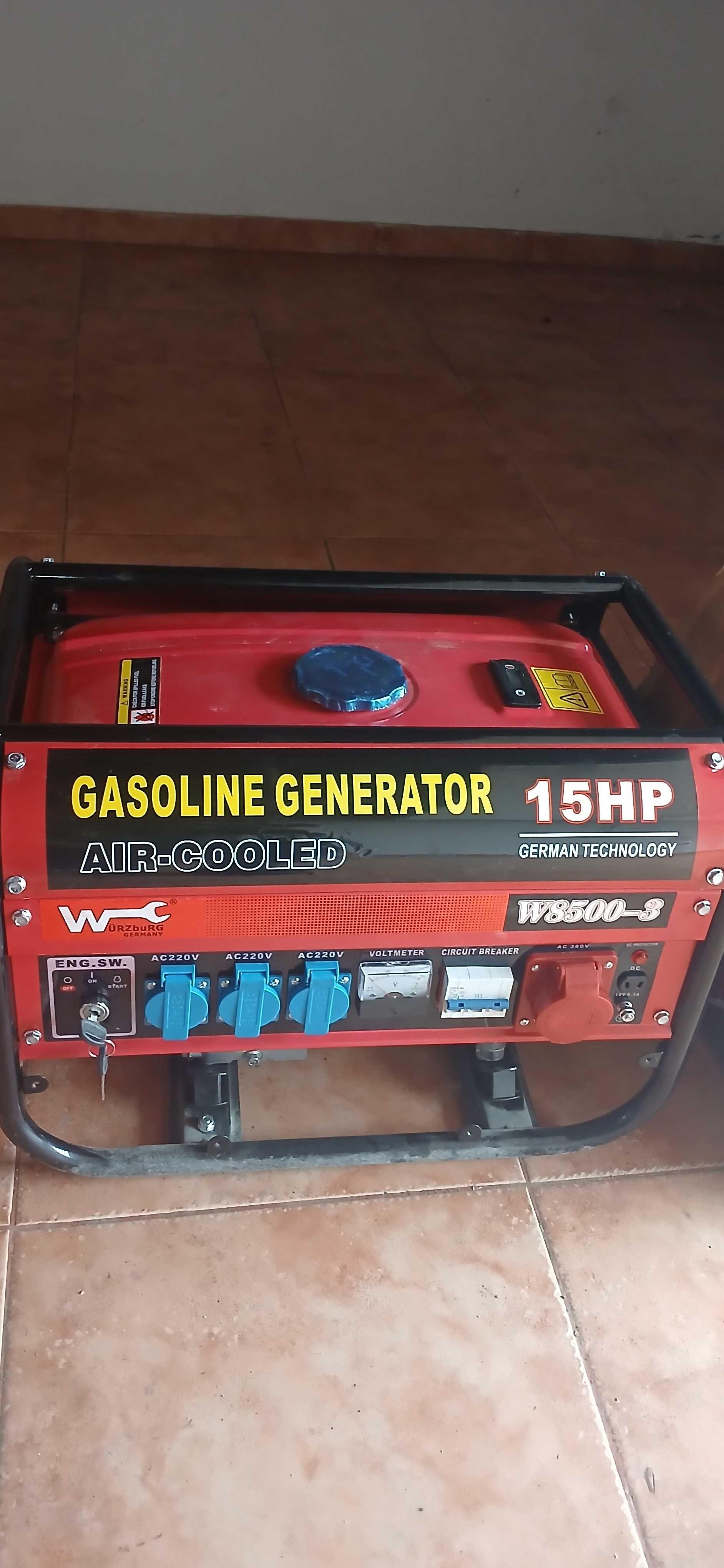 Generator nou  15 cai pe benzina. 3kw puterea in sarcina.