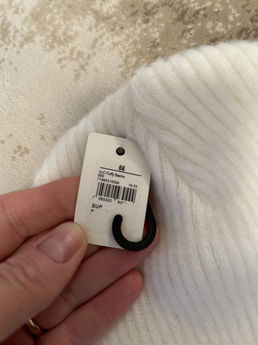 Caciulă albă Unisex