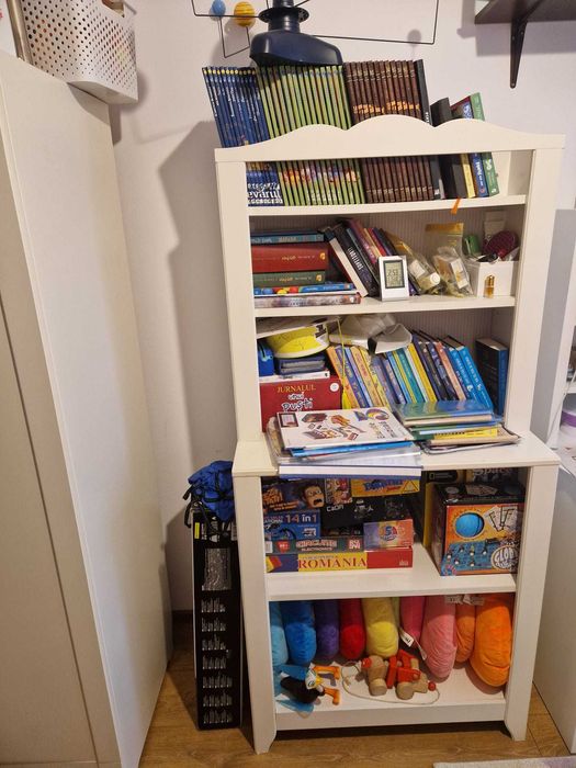 set Dulap si Biblioteca alba pentru camera copii - Ikea Hensvik