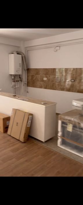Vand apartament 3 camere si loc parcare subteran