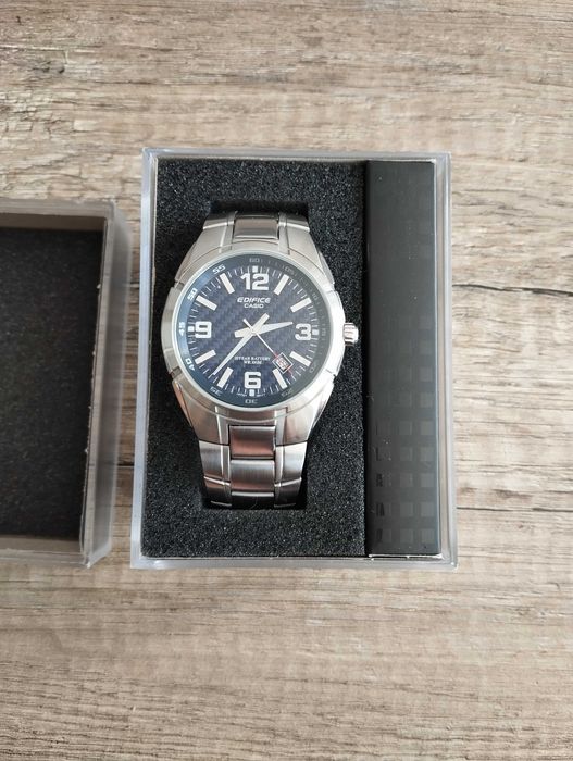 Часовник Casio edifice EF-125D-2AVEF