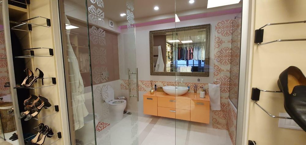 Casa cu 4 camere, grădină privată, piscina