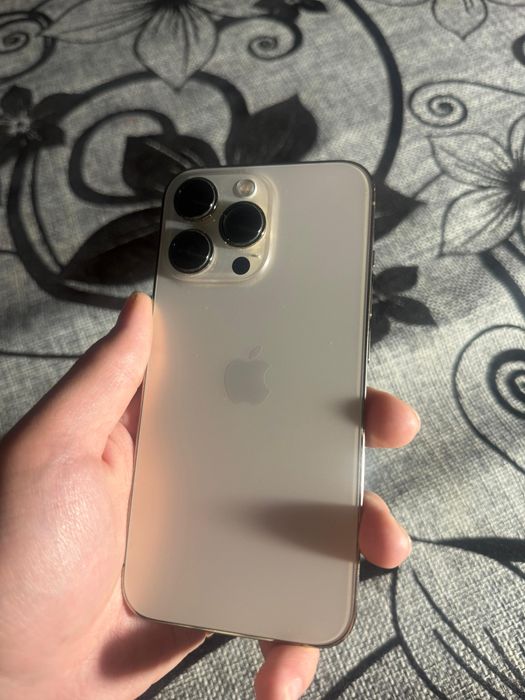 Айфон 13 про.