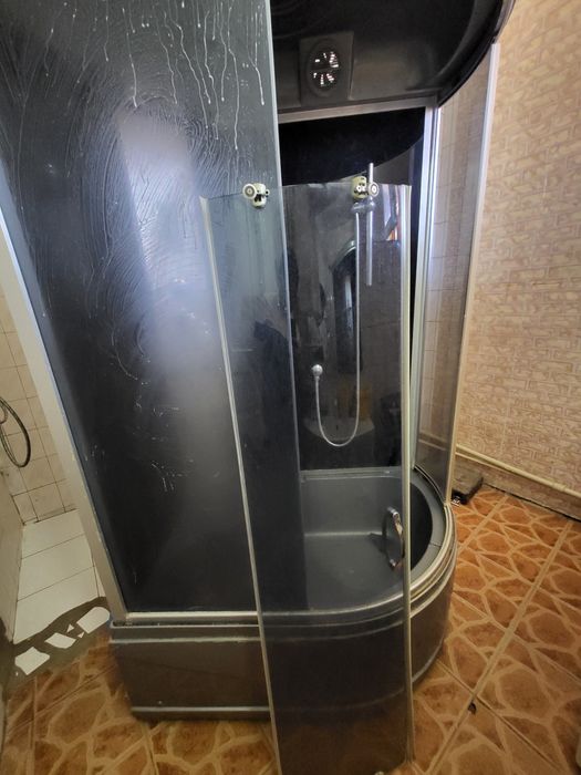 Продам б/у Душевой кабину