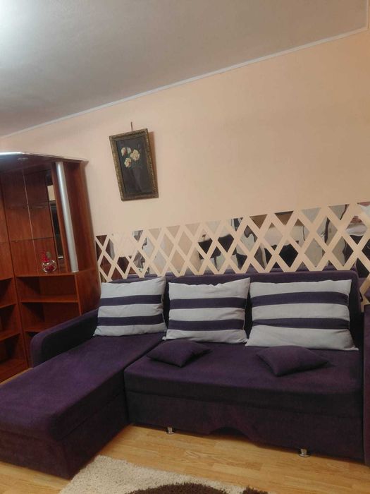 Proprietar inchiriez garsoniera