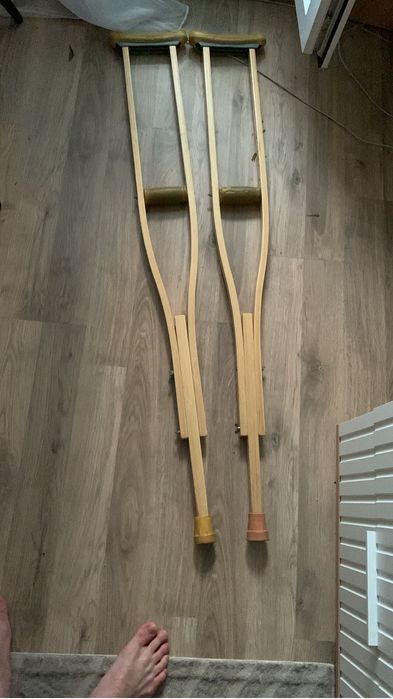 Продам Костыли б/у