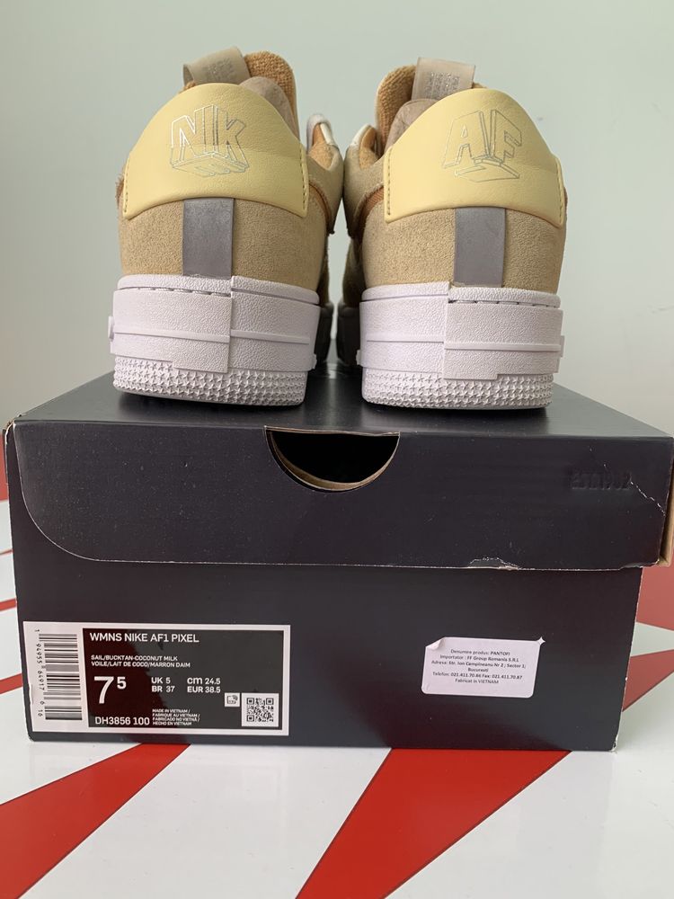 Vand Nike Air Force 1 Pixel (38.5) originali purtati