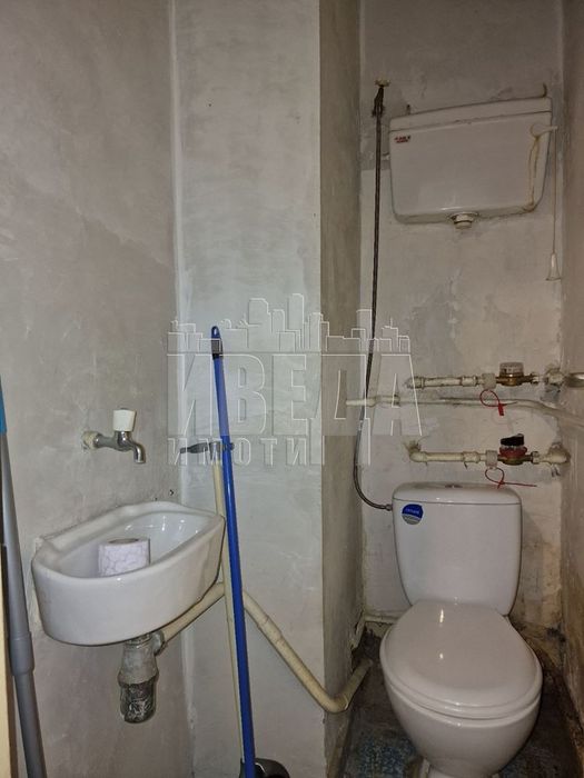 Продава се Тристаен апартамент в Варна, Възраждане 1 - 77 кв.м за 1443 €/кв.м - Снимка #7