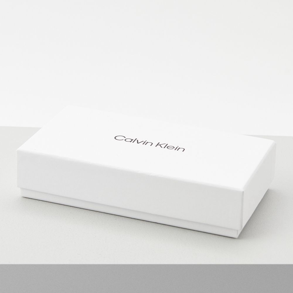 Оригинално дамско клъч портмоне Calvin Klein K60K612190