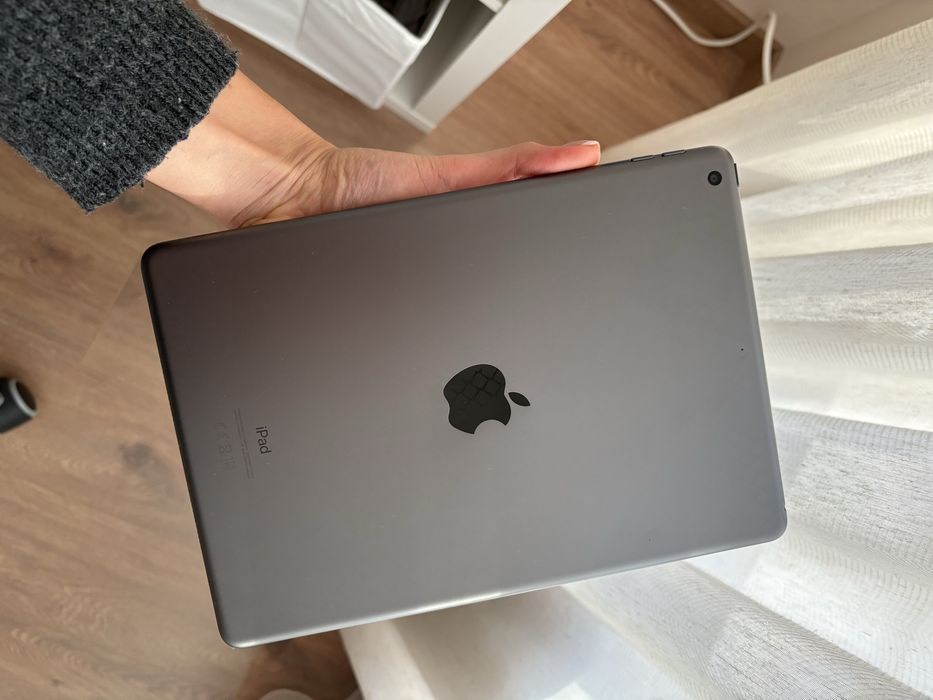 Таблет Apple iPad 8th Generation