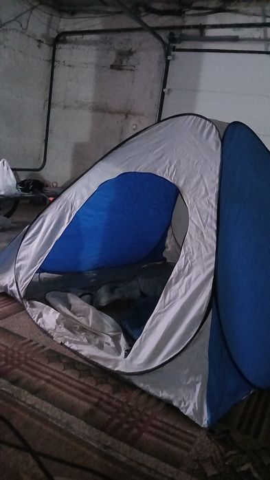 Продам палатку зимнию