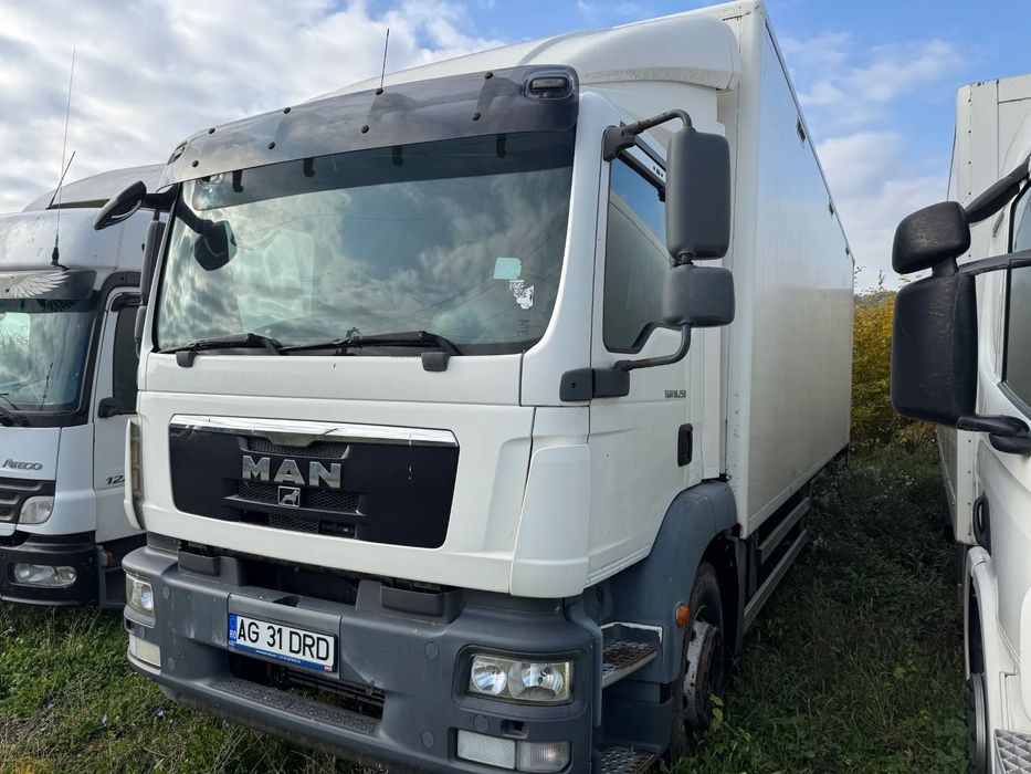 MAN TGM 18.255 MAN TGM 18.255 camion cu lift