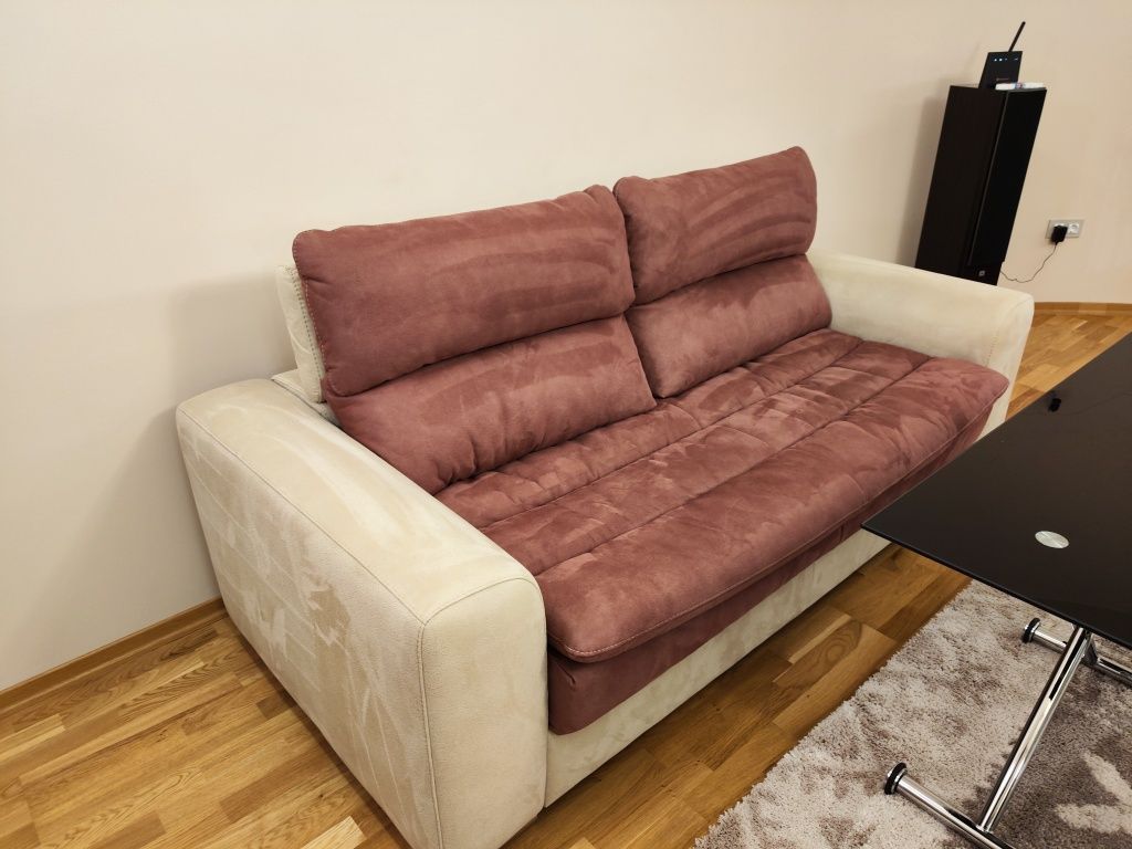 Италянска холова мека мебел диван Г + диван двойка + табуретки