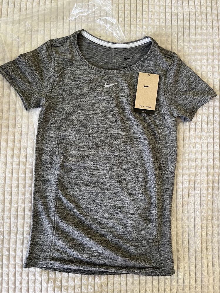 Дамски тениски NIKE