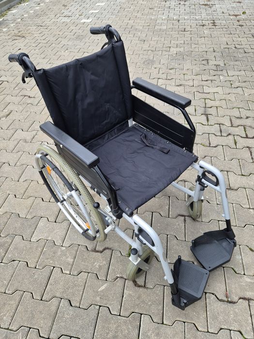 Carucior pentru persoane cu dezabilitati