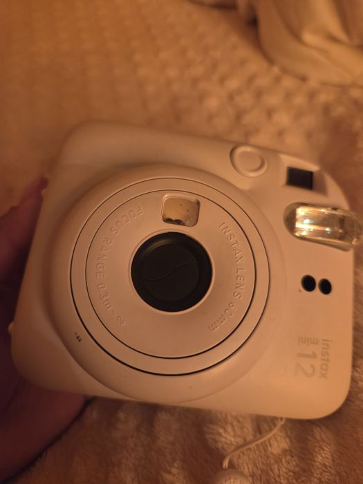 Продается instax mini12