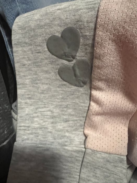 Лот от дрехи 140 раз.Клин,Дънкова пола, анцуг и 2 бр-дънки