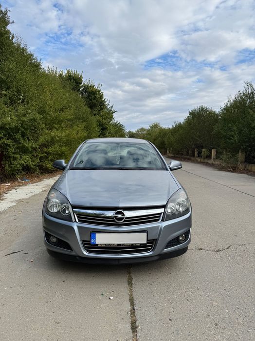 Opel Astra H 1.4 benzina, 90 CP – 2010, 118.000 km, întreținută