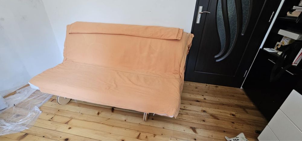 Разтегстелен диван Ikea