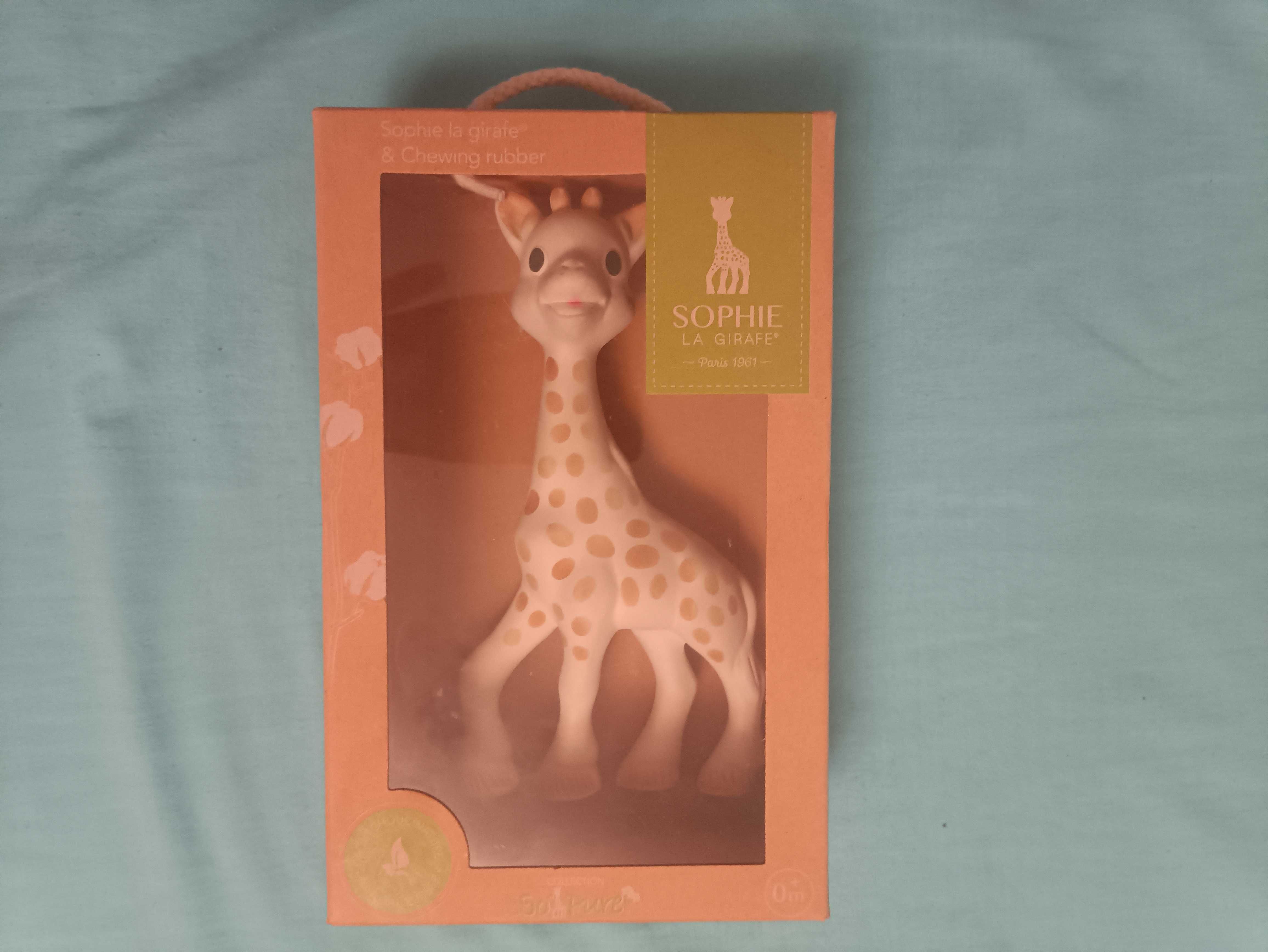 Jucarie dentitie din cauciuc natural - Girafa Sophie in cutie
