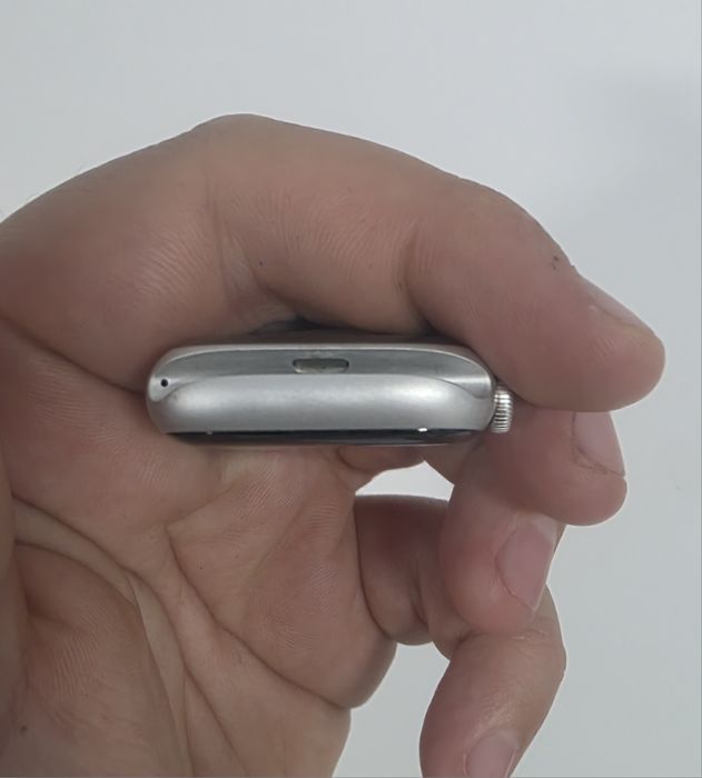 Nu livrez ! Vand apple watch series 9 2024 41mm sănătate baterie 99%