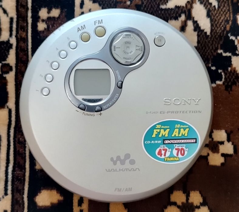 CD  плеер с радио  Sony walkman D-fj401