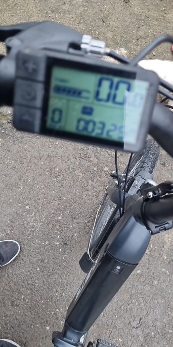 Bigicleta  funcționează  niciun defect  impecabila