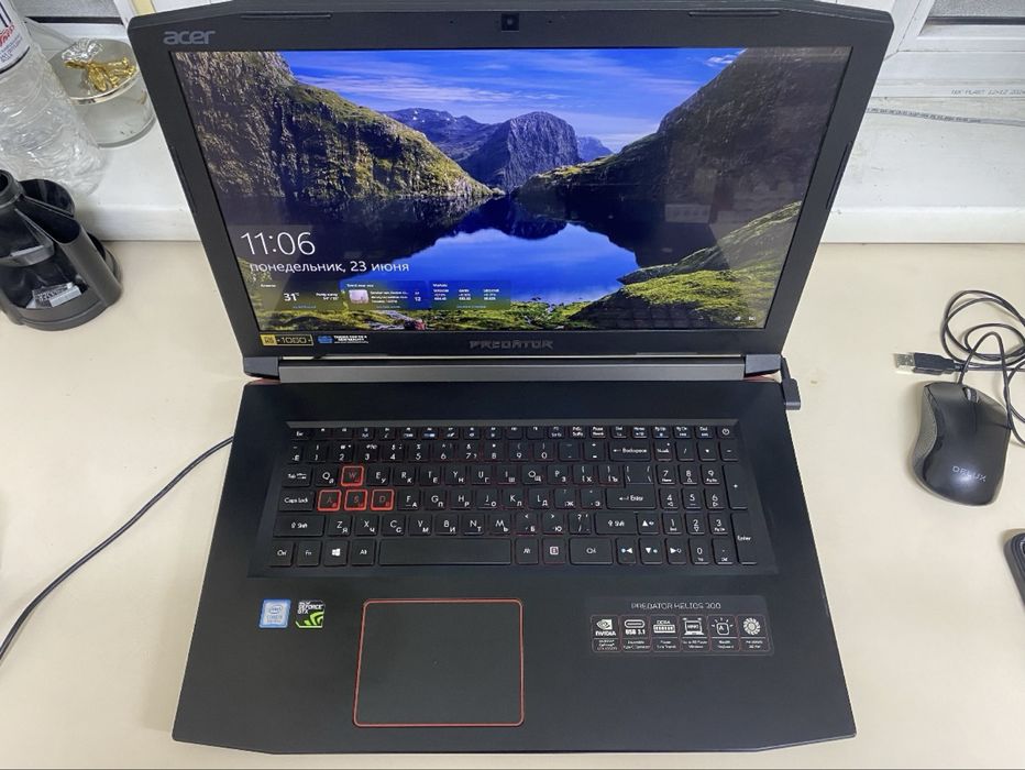 Игровой ноутбук Acer Predator i7-7700/GTX1050ti/озу 16гб/1tb